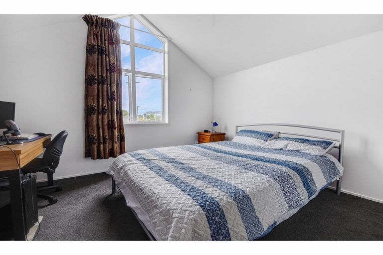 Photo of property in 1/115 Waltham Road, Sydenham, Christchurch, 8023