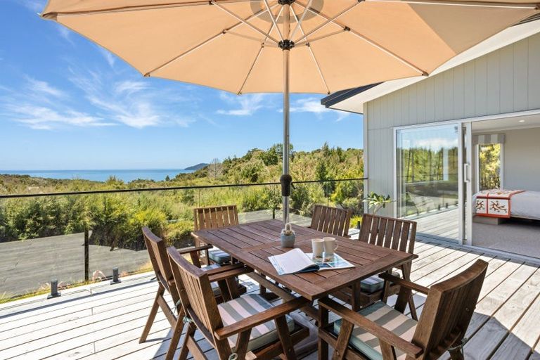 Photo of property in 116 Stratford Drive, Cable Bay, 0420