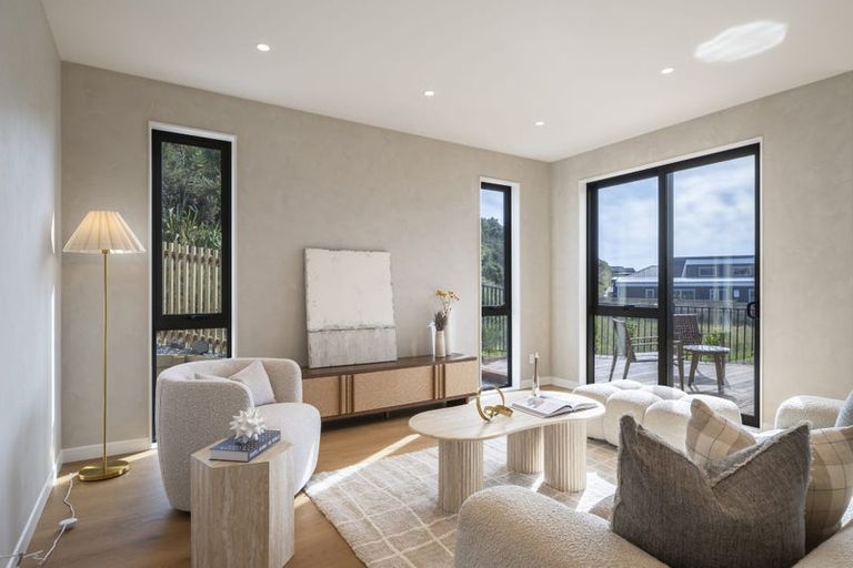 Photo of property in 52 Streamview Way, Long Bay, Auckland, 0630