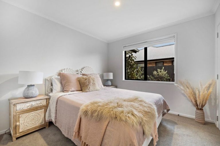 Photo of property in 2 Sew Hoy Lane, Arthurs Point, Queenstown, 9371