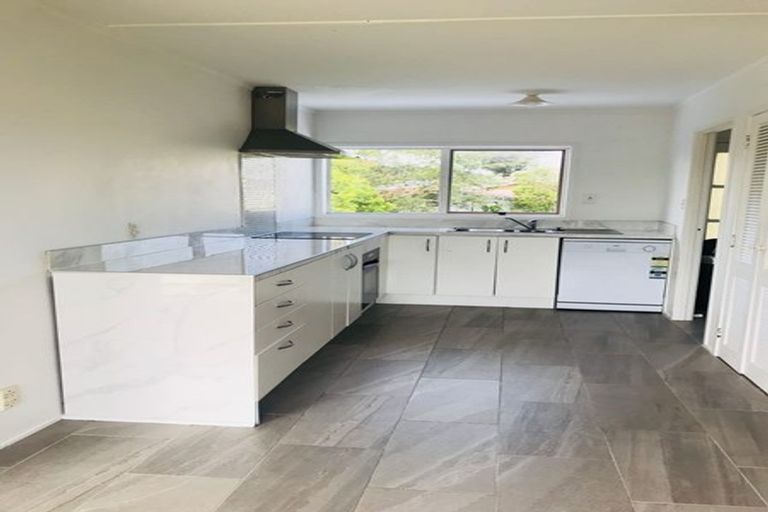 Photo of property in 3/1 Leigh Terrace, Bayview, Auckland, 0629