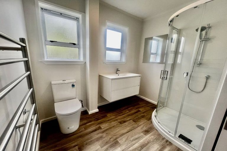 Photo of property in 8 Gillespie Street, Taita, Lower Hutt, 5011