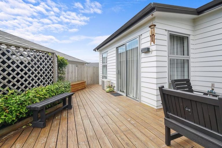 Photo of property in 5 Sauterne Road, Kumeu, 0810