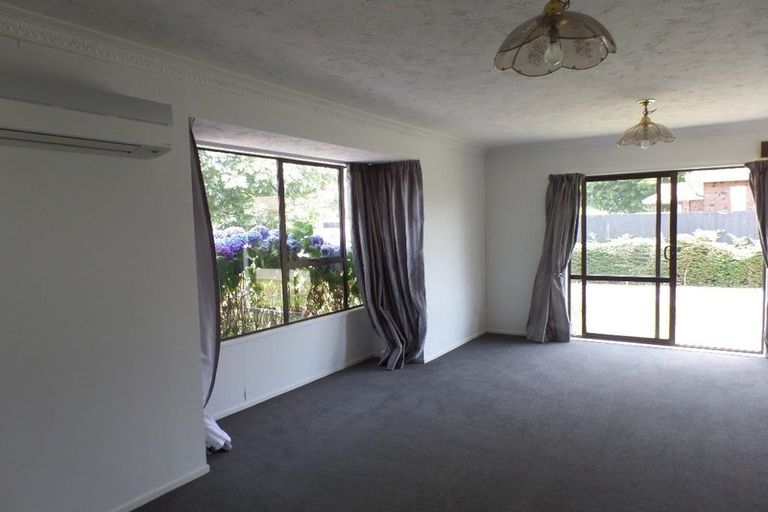 Photo of property in 1/262 Yaldhurst Road, Avonhead, Christchurch, 8042