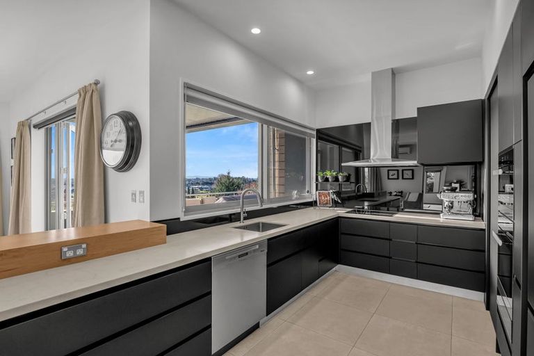 Photo of property in 891 Cashmere Road, Halswell, Christchurch, 8025