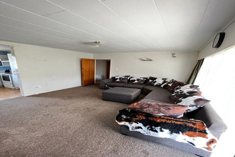 Photo of property in 52 Kapiti Road, Paraparaumu, 5032