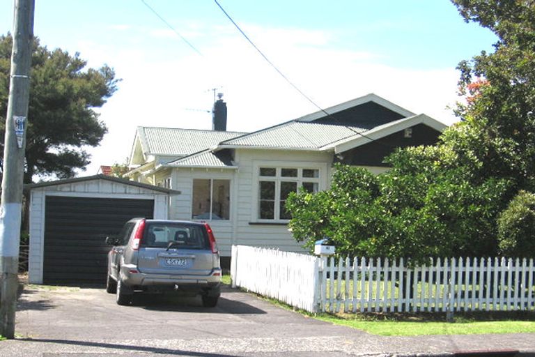 Photo of property in 43 Roseberry Avenue, Birkenhead, Auckland, 0626