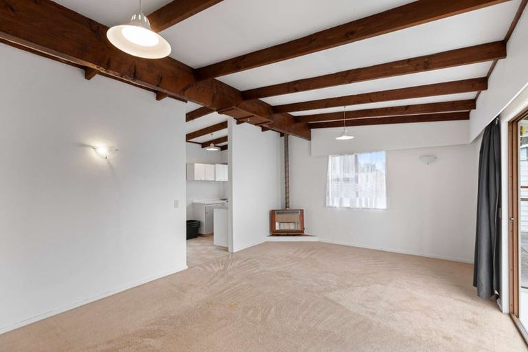 Photo of property in 77a Matai Street, Castlecliff, Whanganui, 4501