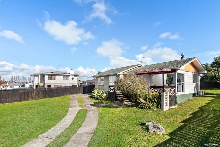 Photo of property in 10 Kereru Place, Half Moon Bay, Auckland, 2012