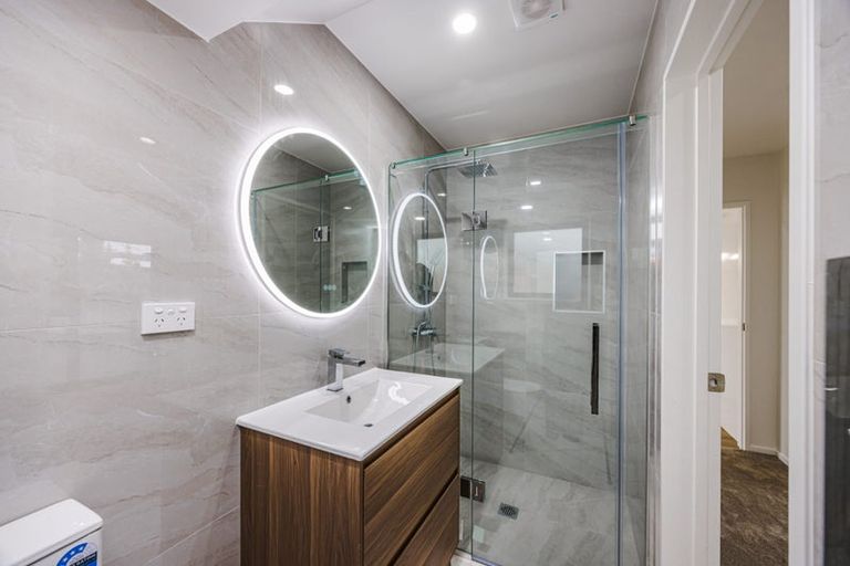 Photo of property in 14b Friesian Drive, Mangere, Auckland, 2022