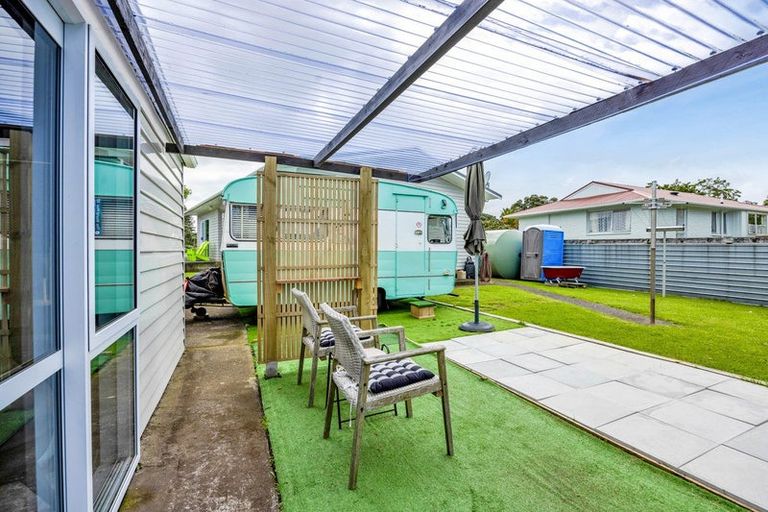 Photo of property in 13 Gibson Place, Patea, 4520