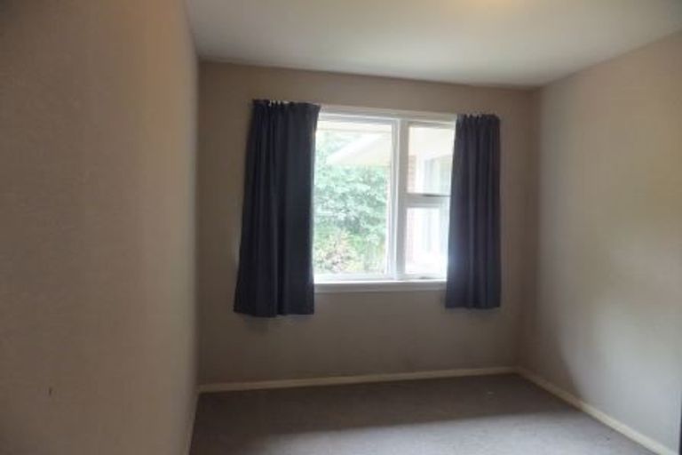 Photo of property in 16 Mclellan Place, Ilam, Christchurch, 8041