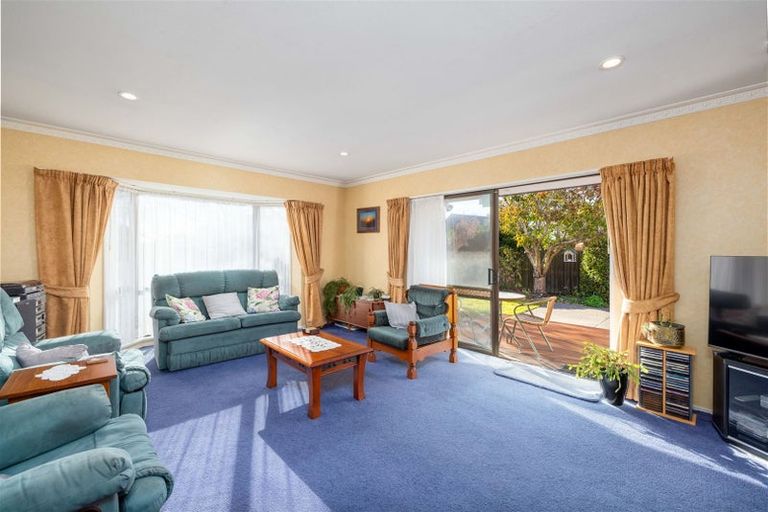 Photo of property in 8 Elvira Court, Bishopdale, Christchurch, 8053