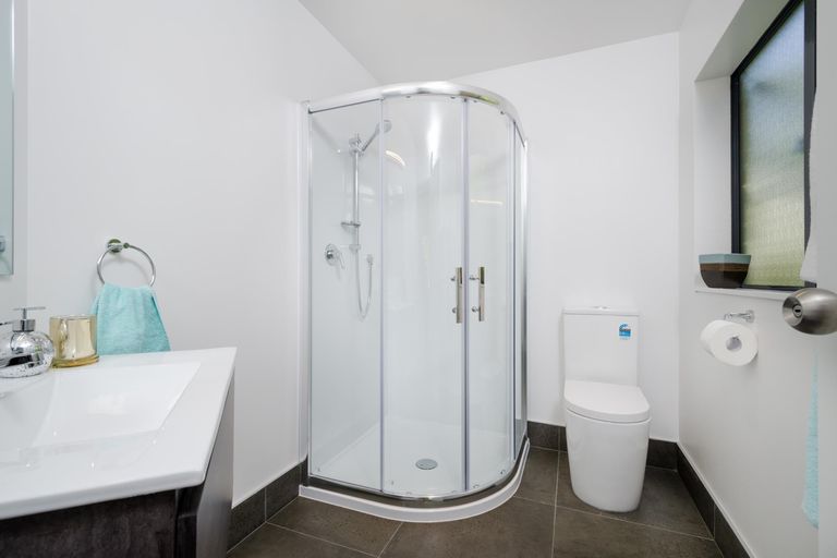 Photo of property in 14 Lesa Annis Place, Henderson, Auckland, 0612