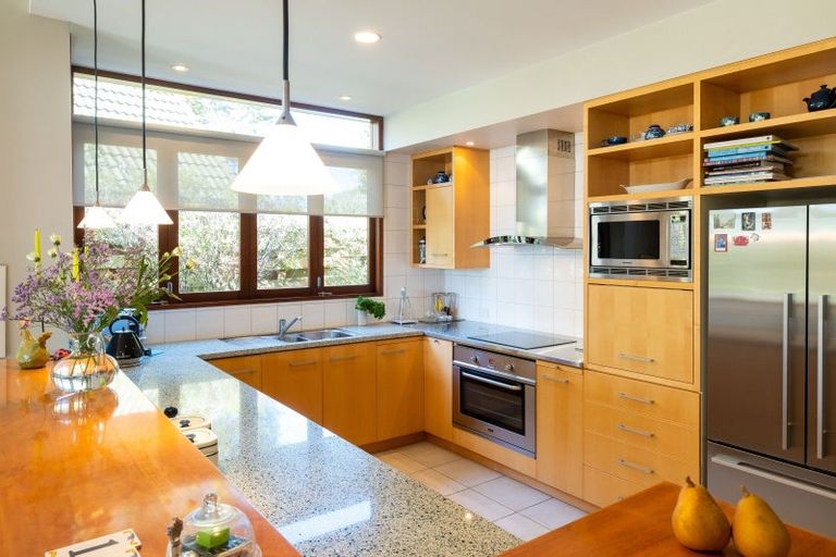 Photo of property in 1a Gillean Street, Havelock North, 4130