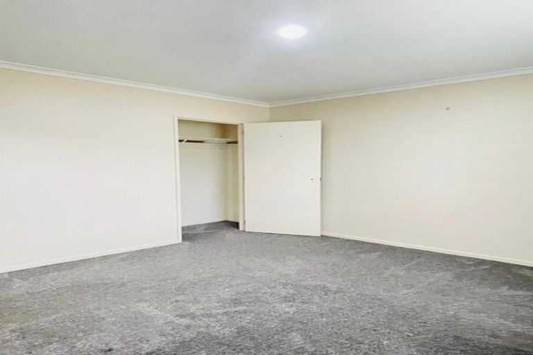 Photo of property in 53 Kayes Road, Pukekohe, 2120