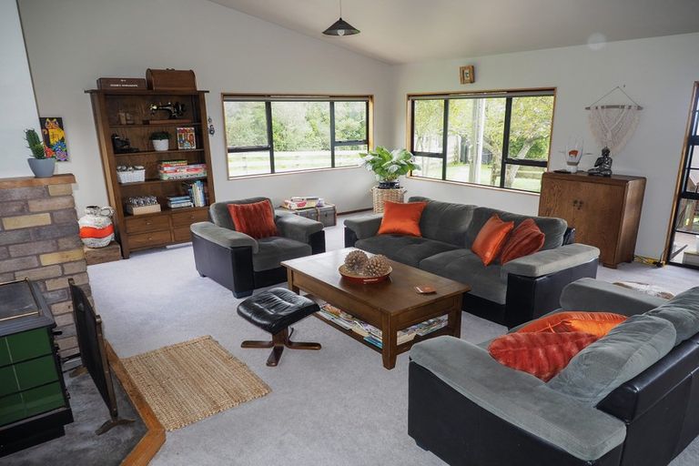 Photo of property in 775 Upper Pitone Road, Pitone, New Plymouth, 4374