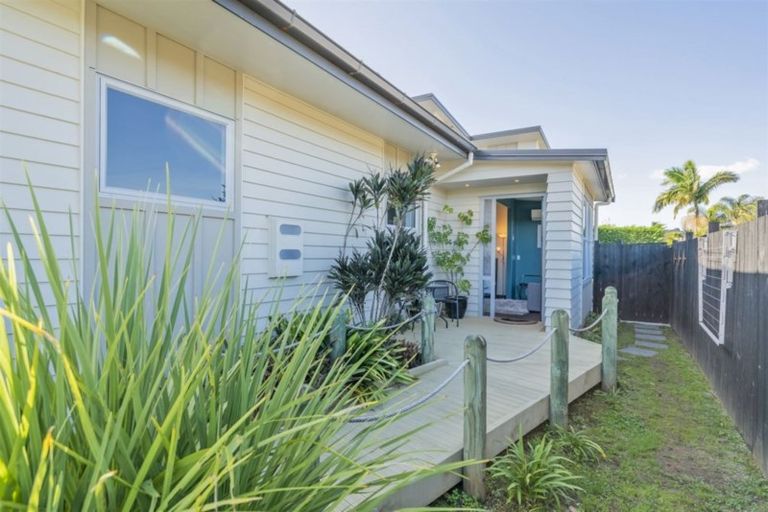 Photo of property in 5 Acacia Court, Whitianga, 3510