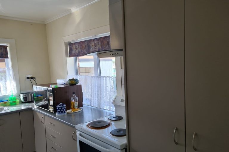 Photo of property in 1/6 Opaheke Road, Papakura, 2110