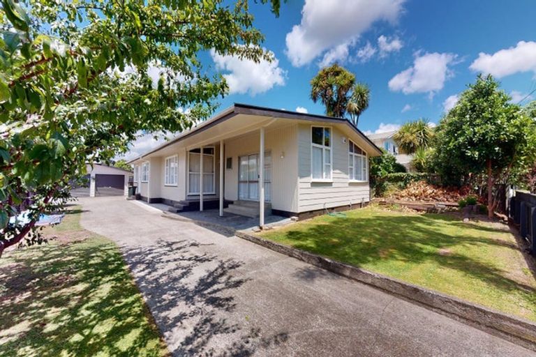 Photo of property in 82 Slacks Road, Awapuni, Palmerston North, 4412