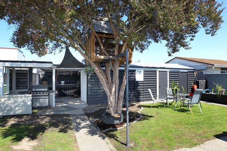 Photo of property in 505 Awatea Street, Akina, Hastings, 4122