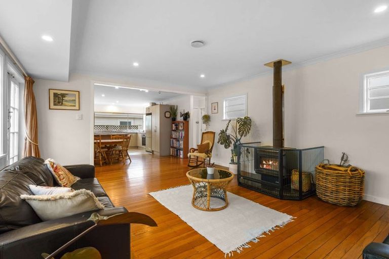 Photo of property in 1/111 Parkers Road, Tahunanui, Nelson, 7011