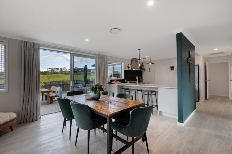 Photo of property in 7 Shoreview Close, Omokoroa, 3114