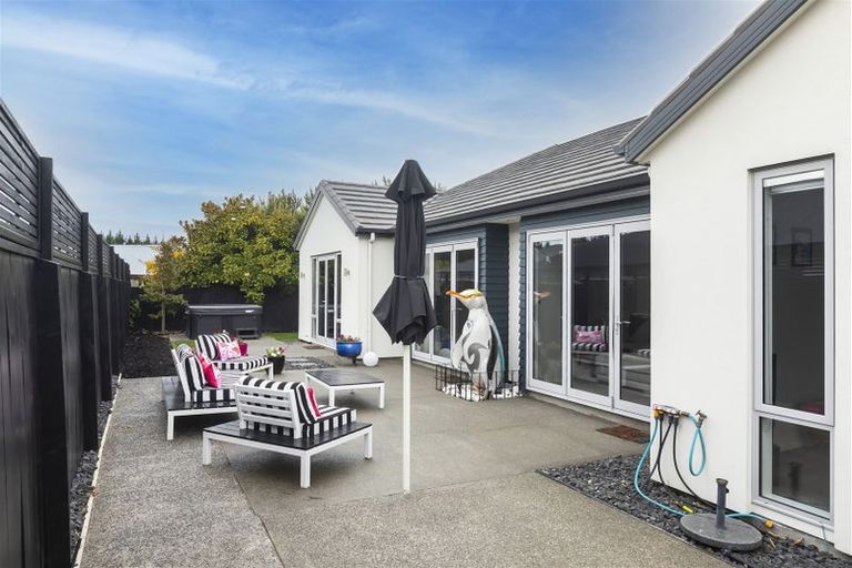 Photo of property in 5 Torrey Pines, Waimairi Beach, Christchurch, 8083