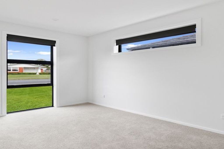 Photo of property in 2/78 Sandwich Road, Saint Andrews, Hamilton, 3200