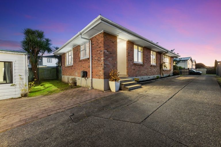 Photo of property in 16 Jordan Road, Mangere, Auckland, 2022