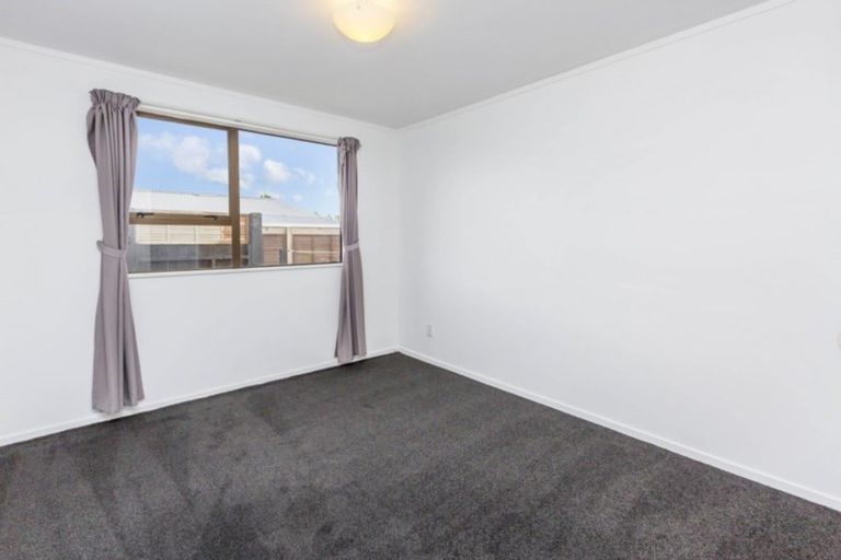 Photo of property in 13 Seymour Grove, Kingsley Heights, Upper Hutt, 5018