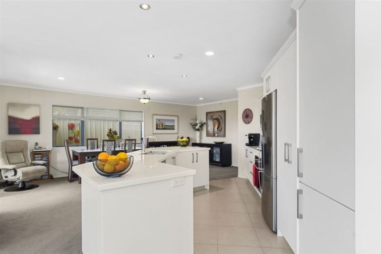 Photo of property in 17 Summerhaven Place, Ohauiti, Tauranga, 3112