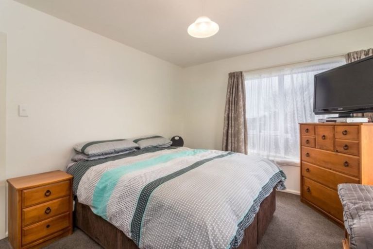 Photo of property in 8 Bellina Place, Broomfield, Christchurch, 8042