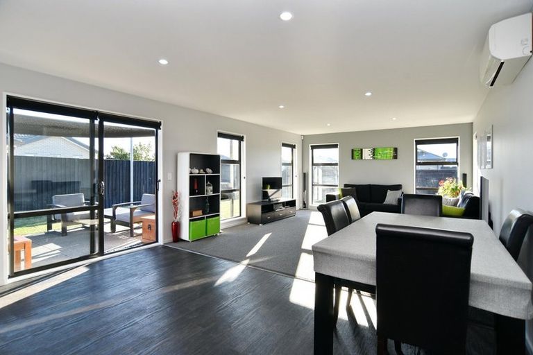 Photo of property in 39 Cassino Street, Rangiora, 7400