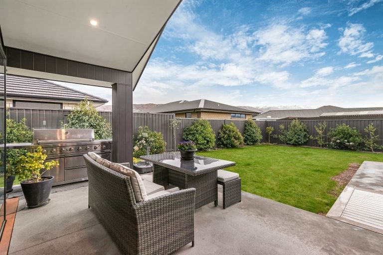 Photo of property in 19 Quigley Crescent, Cromwell, 9310