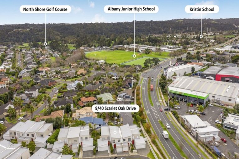 Photo of property in 9/40 Scarlet Oak Drive, Schnapper Rock, Auckland, 0632