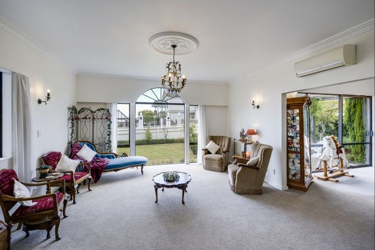 Photo of property in 125 Thompson Road, Bluff Hill, Napier, 4110