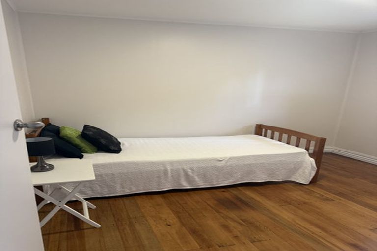 Photo of property in 18 Ruru Road, Otaihanga, Paraparaumu, 5036