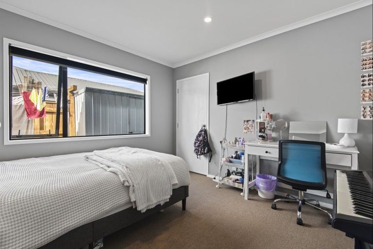 Photo of property in 9 Walnut Grove, Kelvin Grove, Palmerston North, 4414