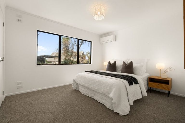 Photo of property in 37 Puriri Road, Pukekohe, 2120