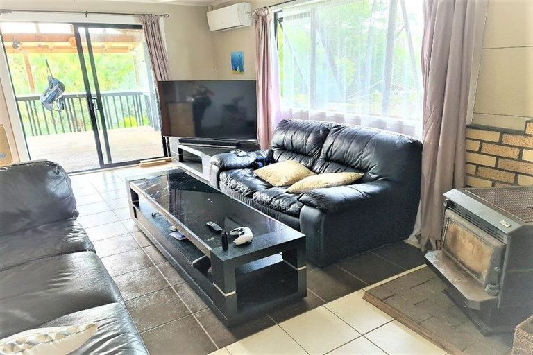 Photo of property in 13 Tabitha Crescent, Henderson, Auckland, 0612