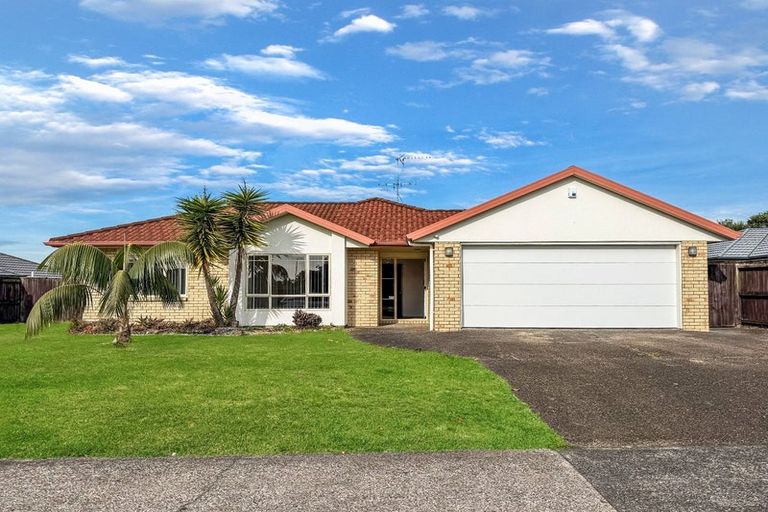 Photo of property in 65 Redcastle Drive, East Tamaki, Auckland, 2013