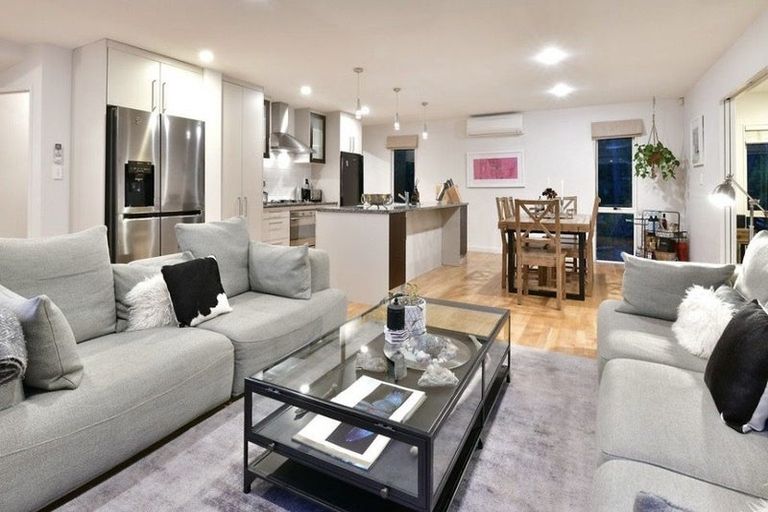 Photo of property in 6h Twin Court, Albany, Auckland, 0632