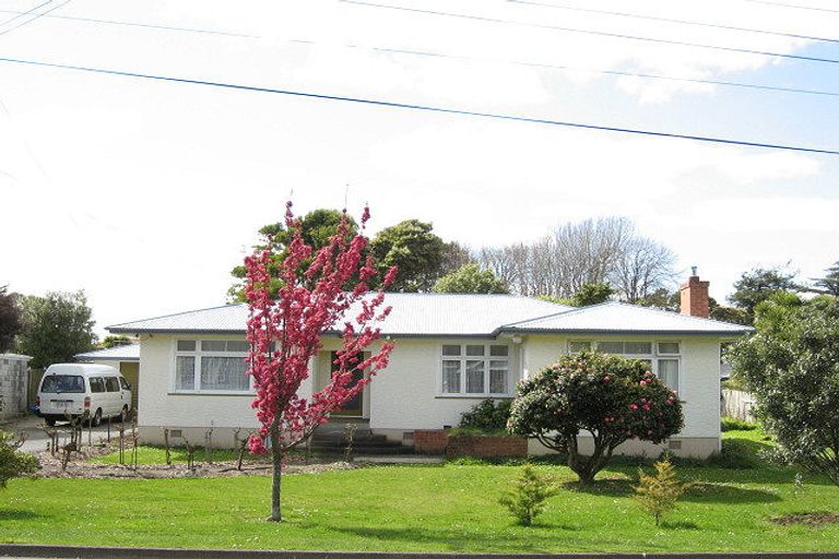 Photo of property in 38 Follett Street, Marton, 4710