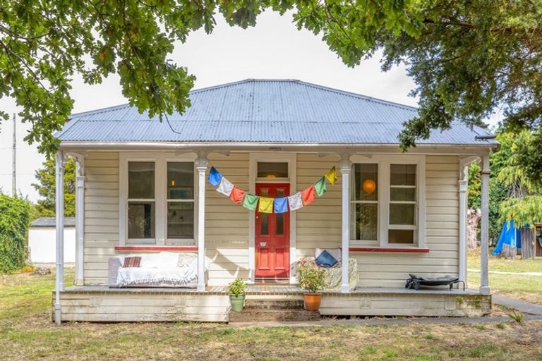 Photo of property in 1609 State Highway 2, Kiriwhakapapa, Masterton, 5881