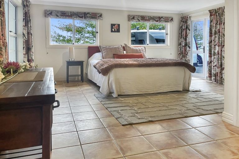 Photo of property in 186 Lake Terrace, Hilltop, Taupo, 3330