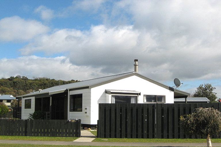 Photo of property in 4 Goodwin Parade, Ohope, 3121