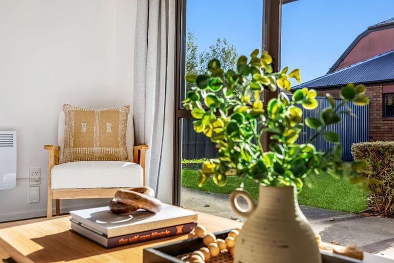 Photo of property in 52a Vivian Street, Burwood, Christchurch, 8083