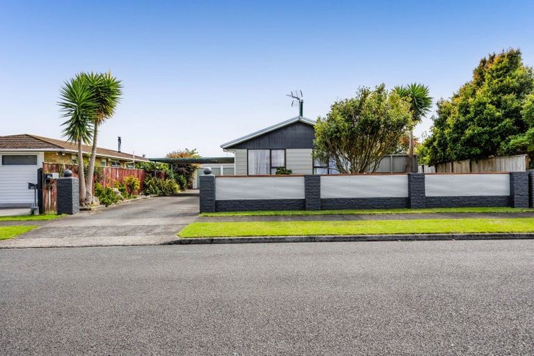 Photo of property in 38 Glamis Avenue, Bell Block, New Plymouth, 4312