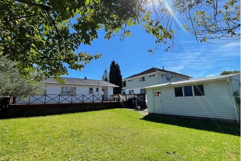 Photo of property in 43 Hilling Street, Titirangi, Auckland, 0604